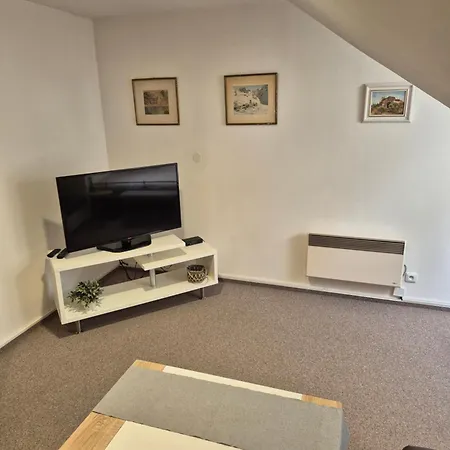 Apartamento Les 6 Zlín Habitación foto